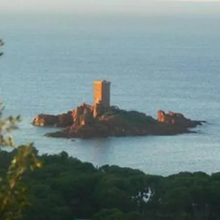 Familial Avec Vue Sur La A Agay - 40 M² + Piscine Apartment